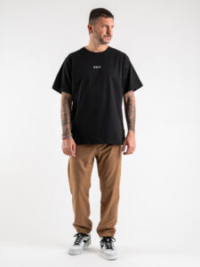 BERNA T-shirt over con logo frontale in rilievo 223272 Nera (7)