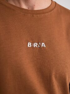BERNA T-shirt over con logo frontale in rilievo 223272 Tabacco (5)