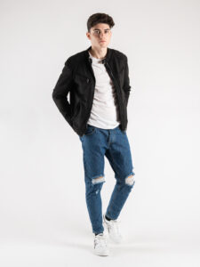 BL11 Giubbino biker in eco camoscio con collo coreana, zip e tasche frontali GUADALUPA Nero (8)