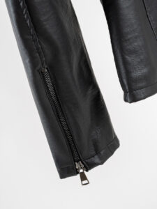 BL11 Giubbino biker in ecopelle con collo coreana, zip e tasche frontali ANTIGUA Nero (1)