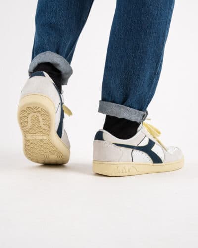 DIADORA Magic Basket Low Suede Leather WhiteBlue Caspian Sea2 1 DIADORA DIADORA Magic Basket Low Suede Leather White/Blue Caspian Sea