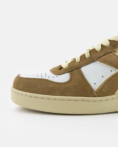 DIADORA Magic Basket Low Suede Leather whitebrown dijon3 DIADORA DIADORA Magic Basket Low Suede Leather white/brown dijon