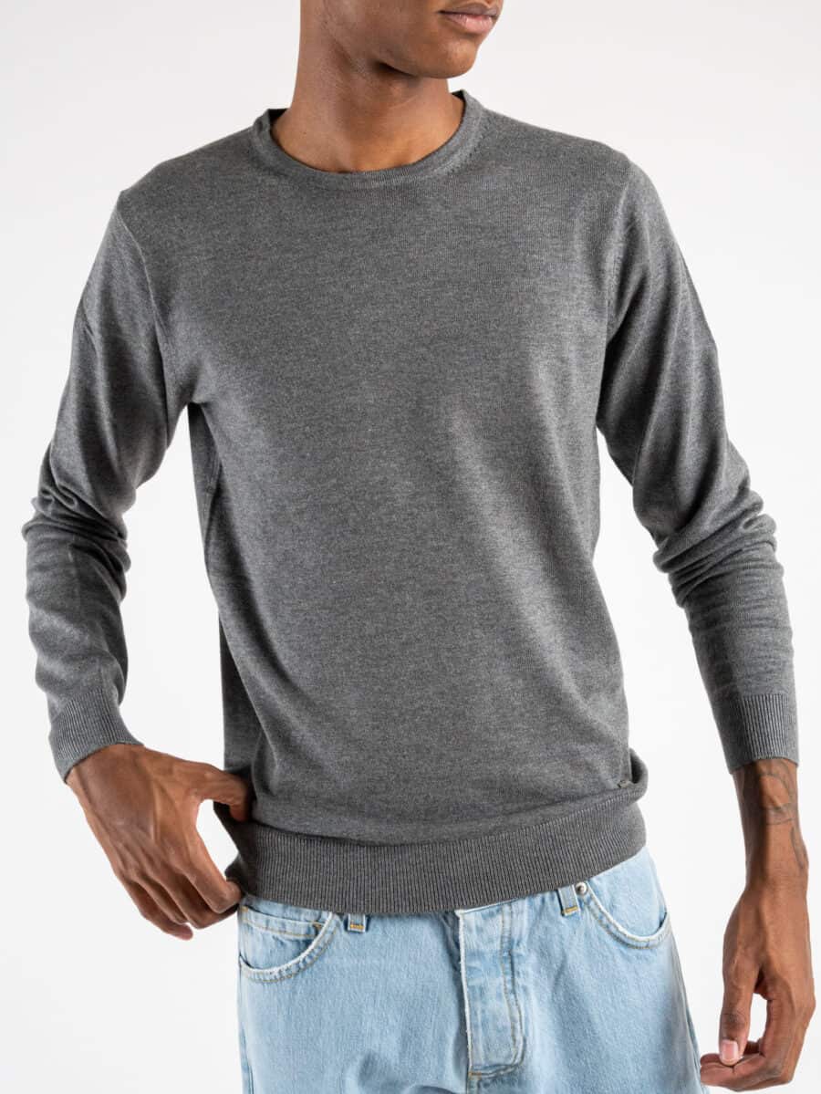 BL11 Maglione basico in viscosa girocollo CRACCO Fumo