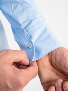 ESTASI Camicia basica in cotone con colletto SENNA Azzurra (8)