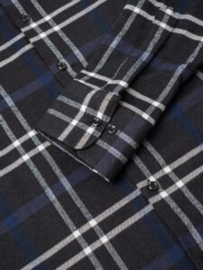 ESTASI Camicia in flanella a quadri grossi con colletto APRICA 455 BluNera (2)