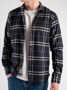 ESTASI Camicia in flanella a quadri grossi con colletto APRICA 455 BluNera (3)