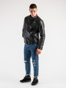 OVER-D Biker in ecopelle imbottito con collo corena, tasche frontali e zip J02 Nero (6)