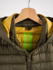 OVER-D Piumino leggero bicolore con cappuccio J02 MilitareSenape (1)