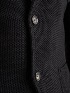 V2 Giacca in maglia misto lana merino con pochette GULPOPE Nera (1)