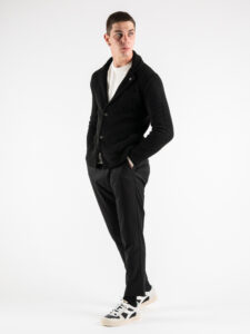 V2 Giacca in maglia misto lana merino con pochette GULPOPE Nera (5)