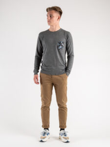 V2 Maglione girocollo basico con taschino BANDANA 26 Grigio (4)