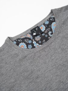 V2 Maglione girocollo basico con taschino BANDANA 26 Grigio (6)