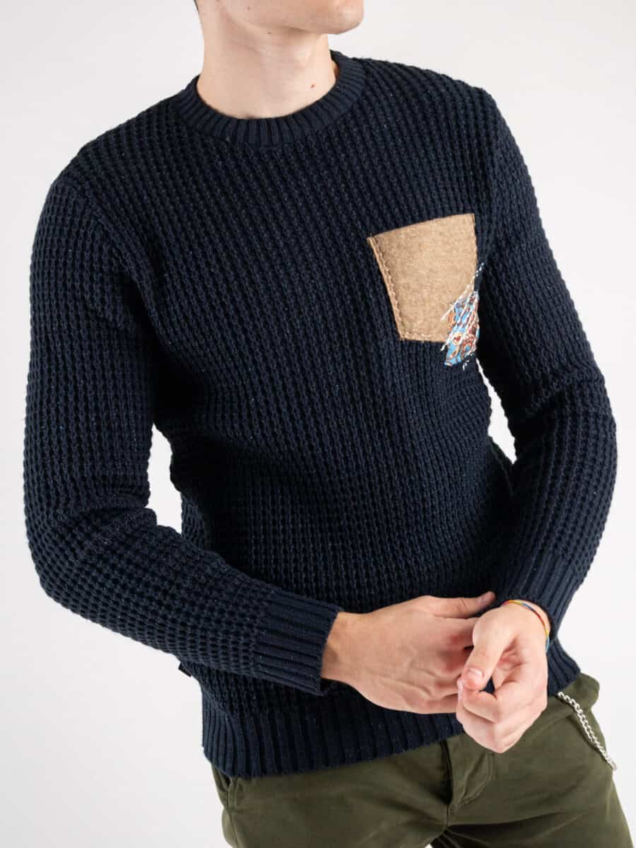 V2 Maglione girocollo misto lana con taschino PATCHWORK 22 Blu