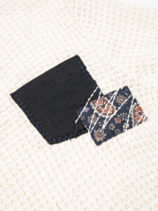 V2 Maglione girocollo misto lana con taschino PATCHWORK 22 Ecru (1)