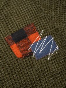 V2 Maglione girocollo misto lana con taschino PATCHWORK 22 Militare (9)
