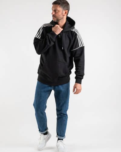 ADIDAS Felpa con cappuccio e logo piccolo HK7309 Nera 5 ADIDAS ADIDAS Felpa nera oversize con cappuccio, logo e linee HK7309