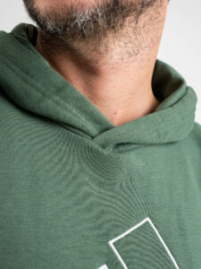 ADIDAS Felpa garzata con cappuccio e logo HM7876 Verde (1)