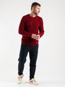 BL11 Maglione girocollo a costine con piccole rotture su collo, polsini e fondo KIR Bordeaux (1)