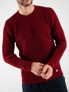 BL11 Maglione girocollo a costine con piccole rotture su collo, polsini e fondo KIR Bordeaux (2)