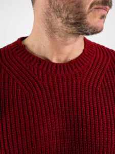 BL11 Maglione girocollo a costine con piccole rotture su collo, polsini e fondo KIR Bordeaux (5)