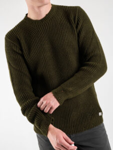 BL11 Maglione girocollo a costine con piccole rotture su collo, polsini e fondo KIR Verde Militare (4)