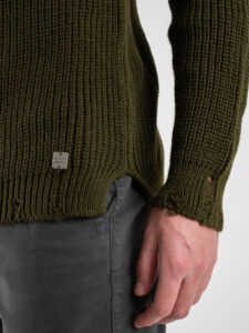 BL11 Maglione girocollo a costine con piccole rotture su collo, polsini e fondo KIR Verde Militare (6)