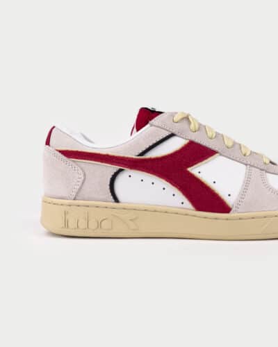 DIADORA Magic Basket Low Suede Leather WhiteChili Peppers2 DIADORA DIADORA Magic Basket Low Suede Leather White/Chili Peppers