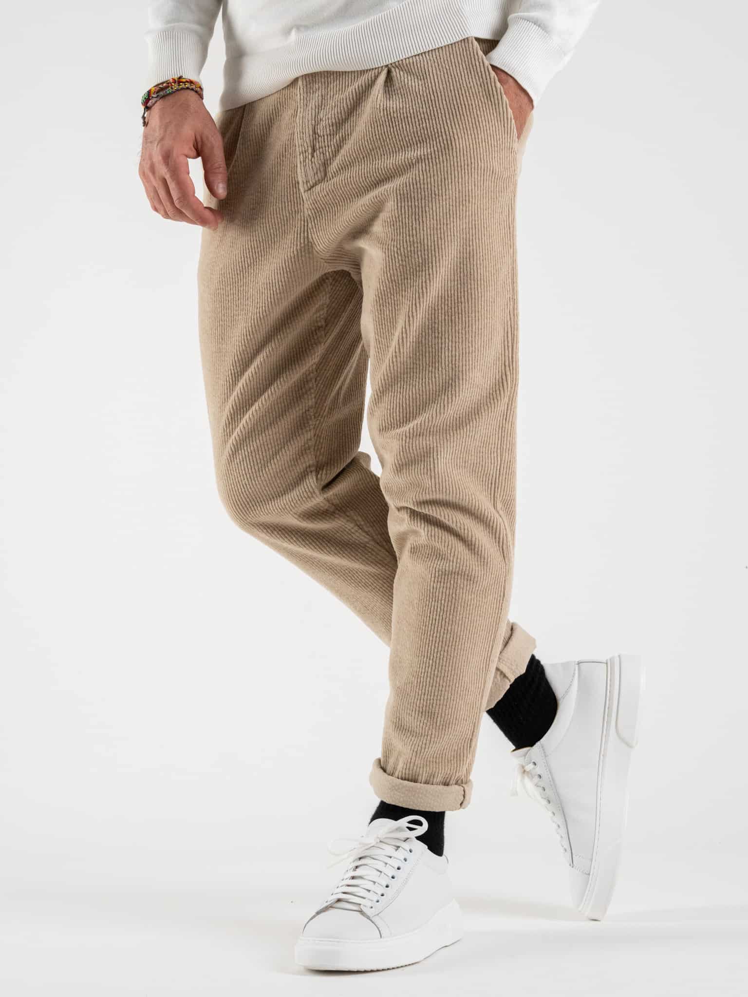 ESTASI Pantalone comodissimo in velluto a costine con pinces ed