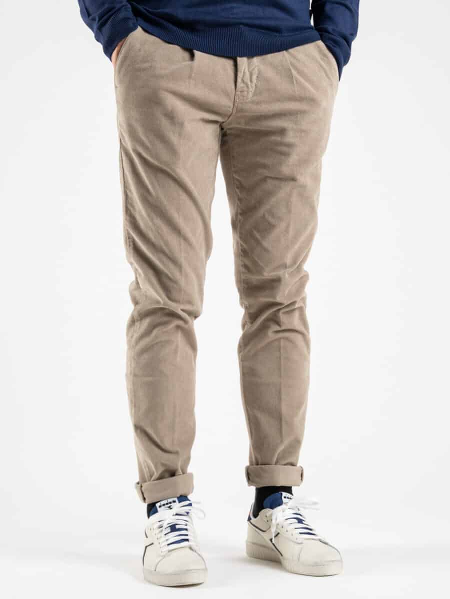 ESTASI Pantalone in velluto con pinces LAUTARO 2361 Beige