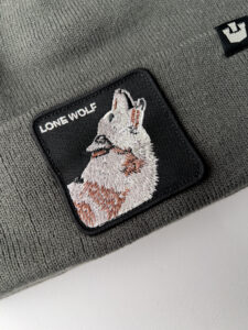GOORIN BROS Cuffia con patch stampa lupo LONE WOLF Grigia (1)