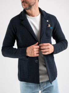 V2 Giacca in maglia misto lana merino puntinata con pochette GULPBOBL Blu (6)