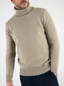AKIRO’ Dolcevita in maglia calda misto lana tinta unita AK82558 Sabbia (4)
