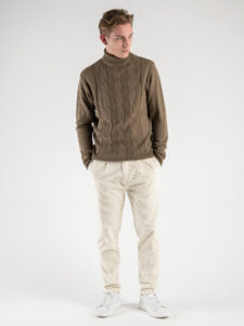AKIRO’ Dolcevita in maglia con trecce TF188 Tortora (1)