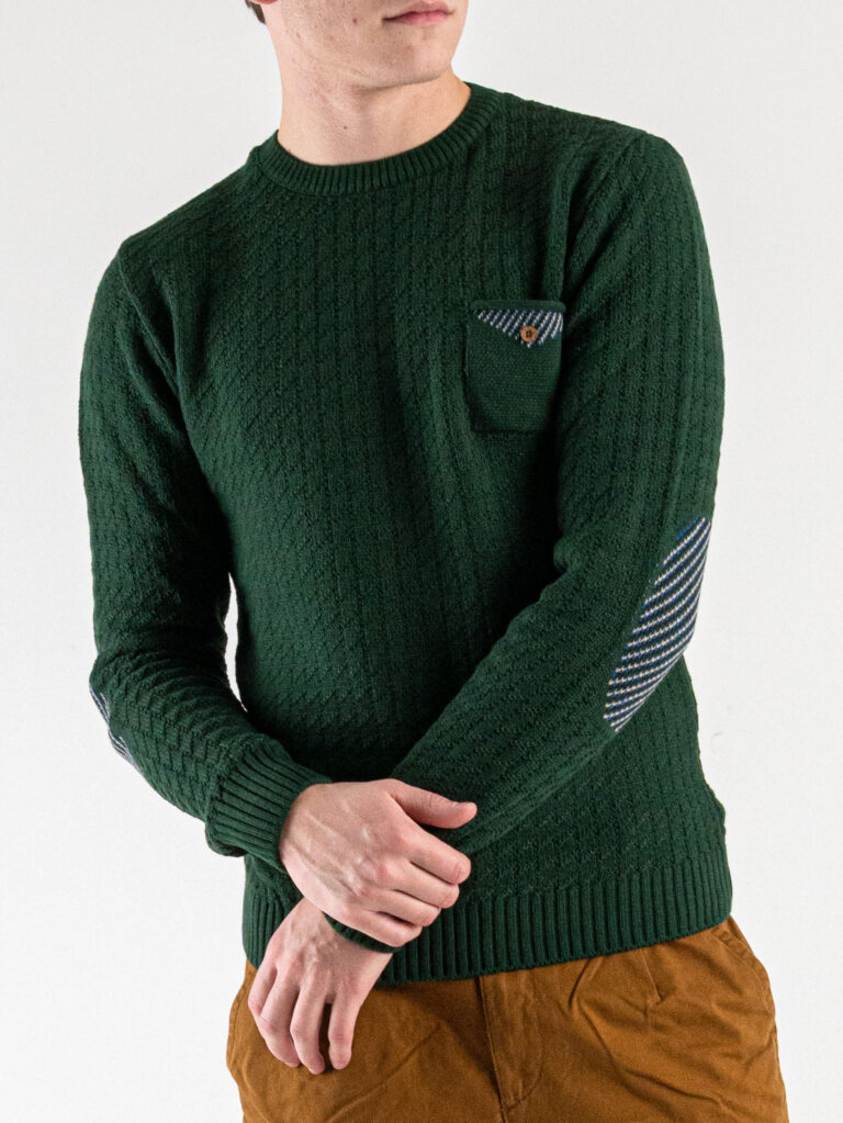 AKIRO Maglione girocollo lavorato con taschino AKW260 Verde 1 2 AKIRO' AKIRO’ Maglione girocollo lavorato con taschino AKW260 Verde