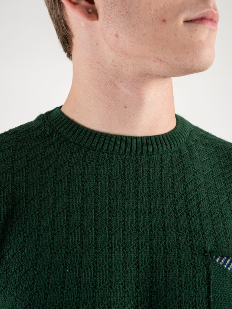 AKIRO Maglione girocollo lavorato con taschino AKW260 Verde 2 AKIRO' AKIRO’ Maglione girocollo lavorato con taschino AKW260 Verde