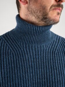 BL11 Dolcevita in maglia a costine con rotture BACARDI Denim (2)