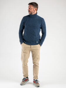 BL11 Dolcevita in maglia a costine con rotture BACARDI Denim (4)