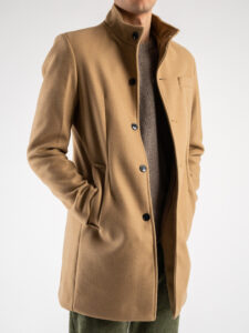 Cappotto basico con collo coreana e taschino CAP2202 Cammello (3)