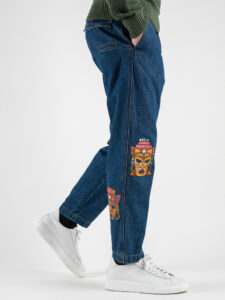 BERNA Jeans cropped morbido di gamba con tasca pantalone e stampa azteca fronteretro 205109 (8)