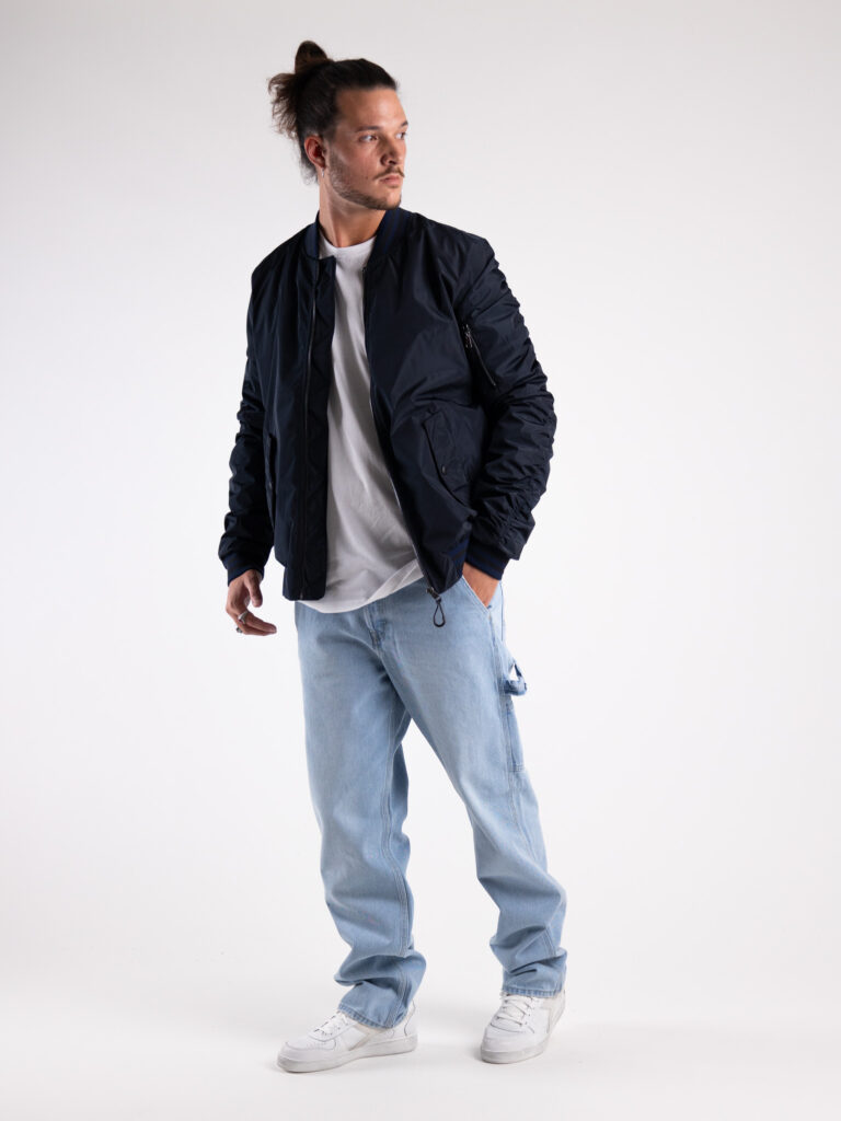 IMPERIAL Bomber liscio con maniche arricciate elastico e polsini VK84ZKOI Blu7 ONLY&SONS ONLY&SONS Jeans lavaggio chiaro con tasconi sul retro EDGE 22026766 Light Blue Denim