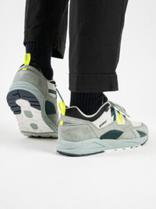 KARHU Fusion 2.0 PigeonJune Bug F804134 (1)