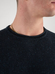 BL11 Maglione girocollo leggero a nido d’ape bottonato 11BL402G7 Blu (3)