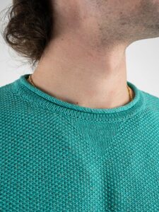 BL11 Maglione girocollo leggero a nido d’ape bottonato 11BL402G7 Smeraldo (3)