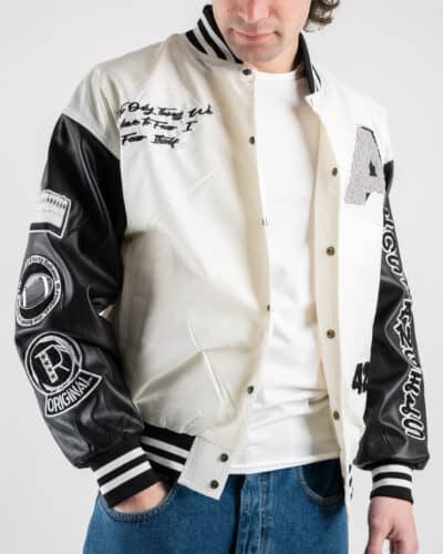 Bomber varsity in tessuto tecnico con maniche in ecopelle e applicazioni 3038 Bianco1 Home
