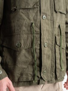 Giacchetta leggera stile militare con tasconi frontali BG0115 VERDE2