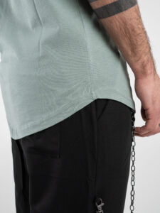 ONLY&SONS T-shirt in cotone con fondo stondato MATT 22002973 Chinois Green1