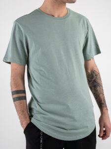 ONLY&SONS T-shirt in cotone con fondo stondato MATT 22002973 Chinois Green2