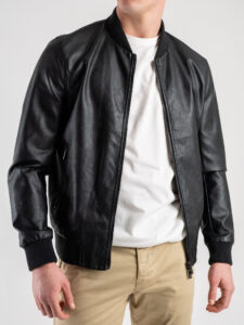 OVER-D Bomber in ecopelle con tasche frontali, zip e polsini SSJ05 Nero (1)