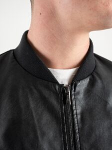 OVER-D Bomber in ecopelle con tasche frontali, zip e polsini SSJ05 Nero (5)
