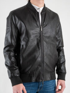 OVER-D Bomber in ecopelle con tasche frontali, zip e polsini SSJ05 Nero (7)